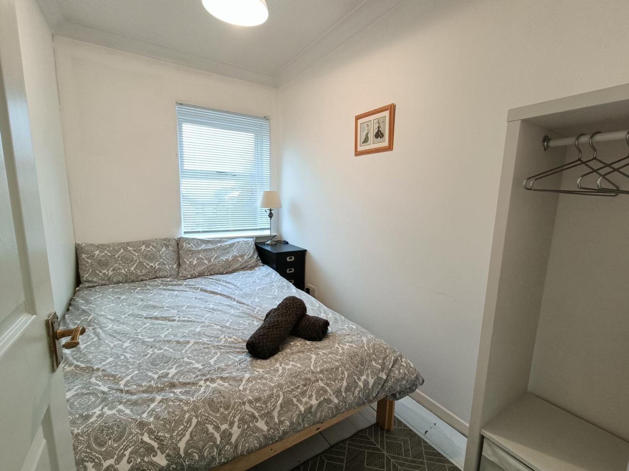 2 Bed Functional House Close To Manor Park Train Station Londres Exterior foto